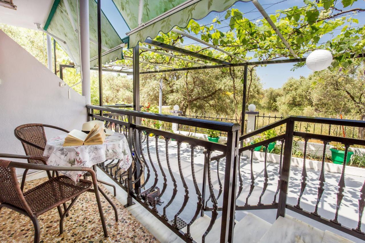 Studios Panagiotas House Astris Luaran gambar